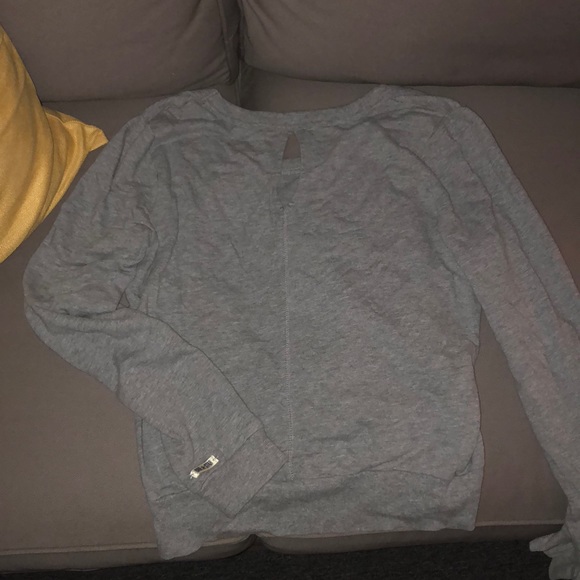 Clothes - Picture 3 of 4